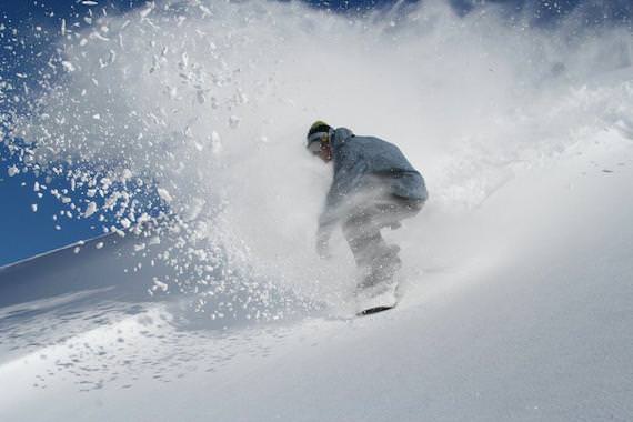 voor ontslaan Nieuwe aankomst How to Snowboard in Powder: Snowboarding Tips & Tricks from Snowskool